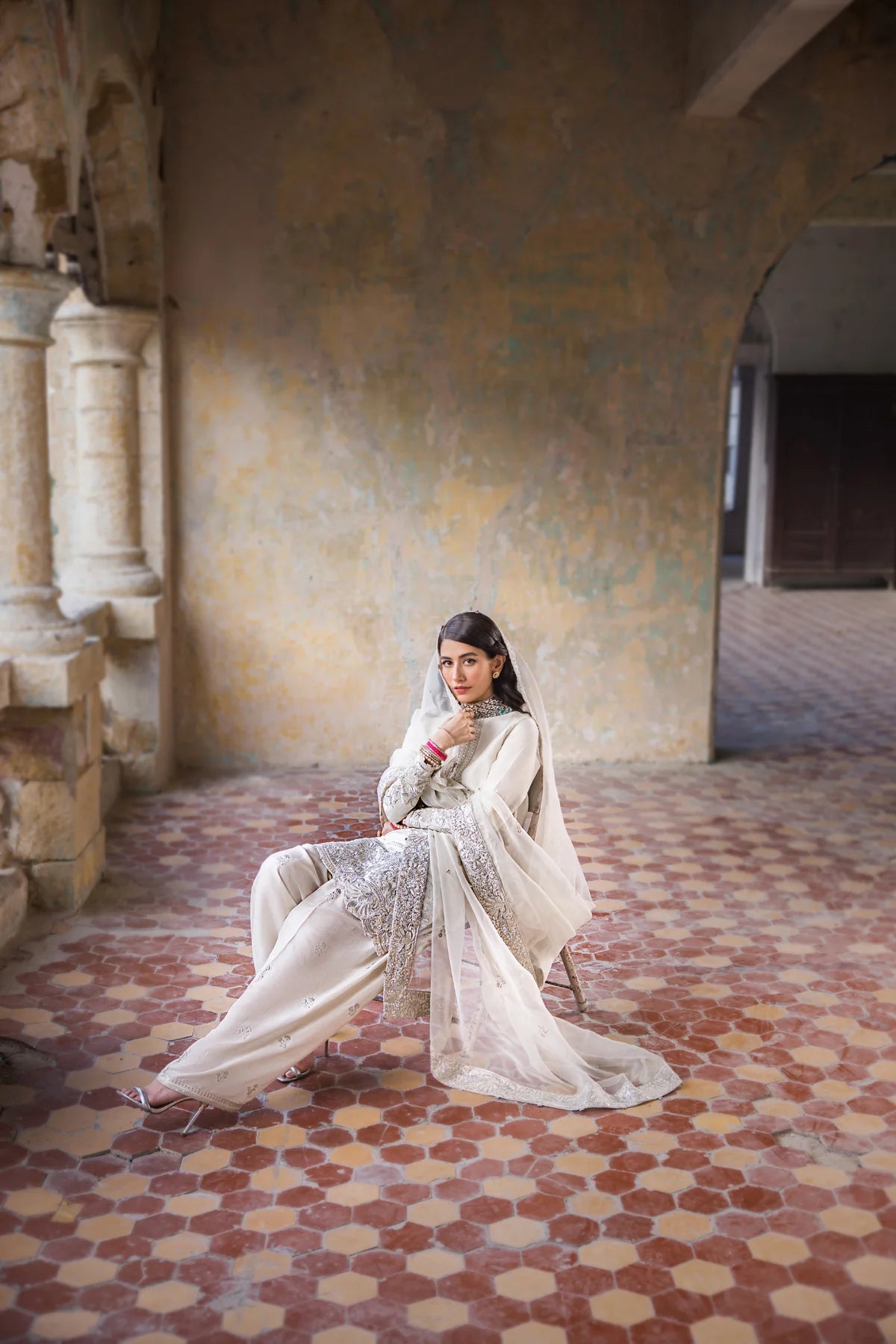 Erum Khan - HOORAIN