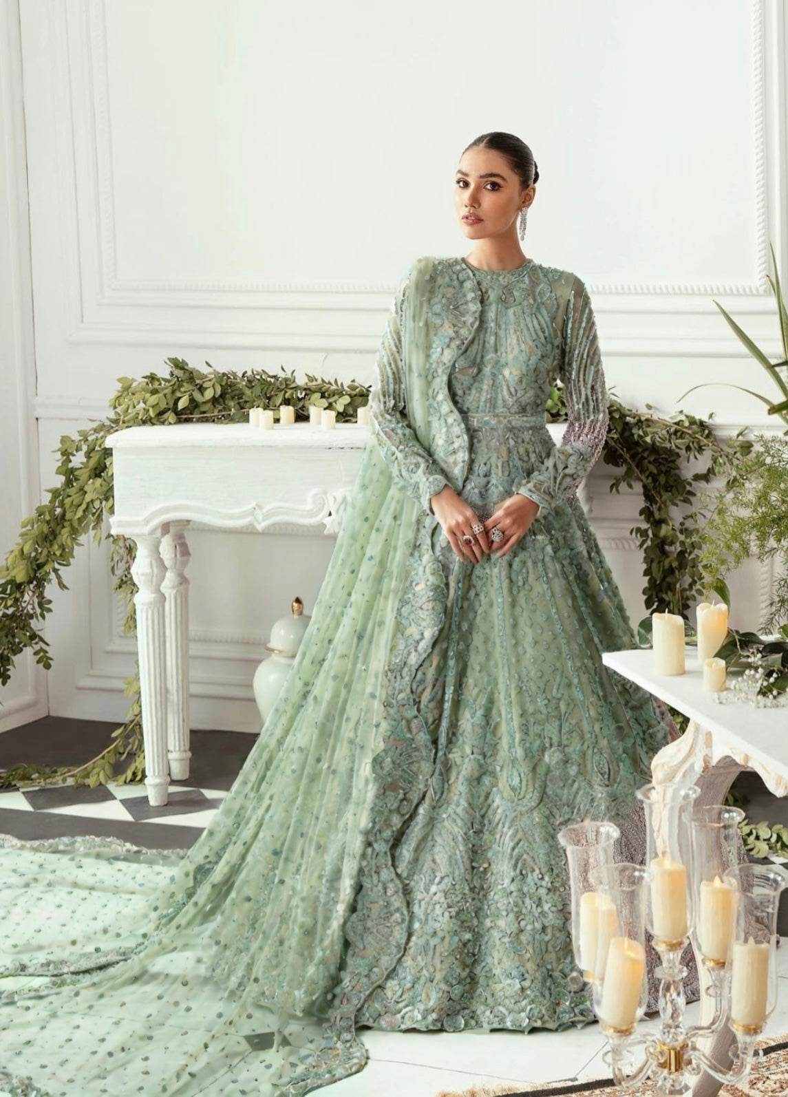 AKBAR ASLAM - HYACINTH