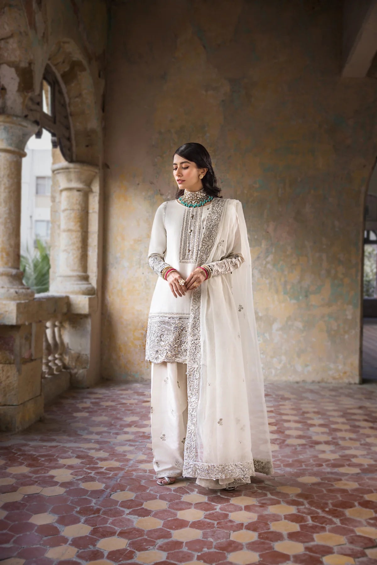 Erum Khan - HOORAIN