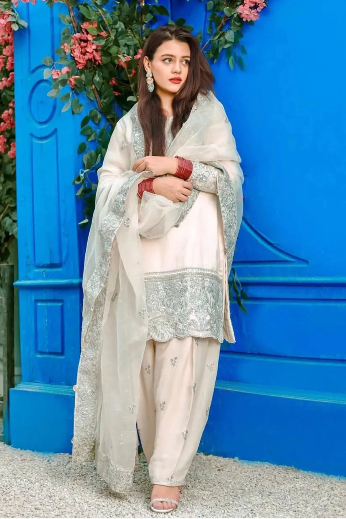 Erum Khan - HOORAIN