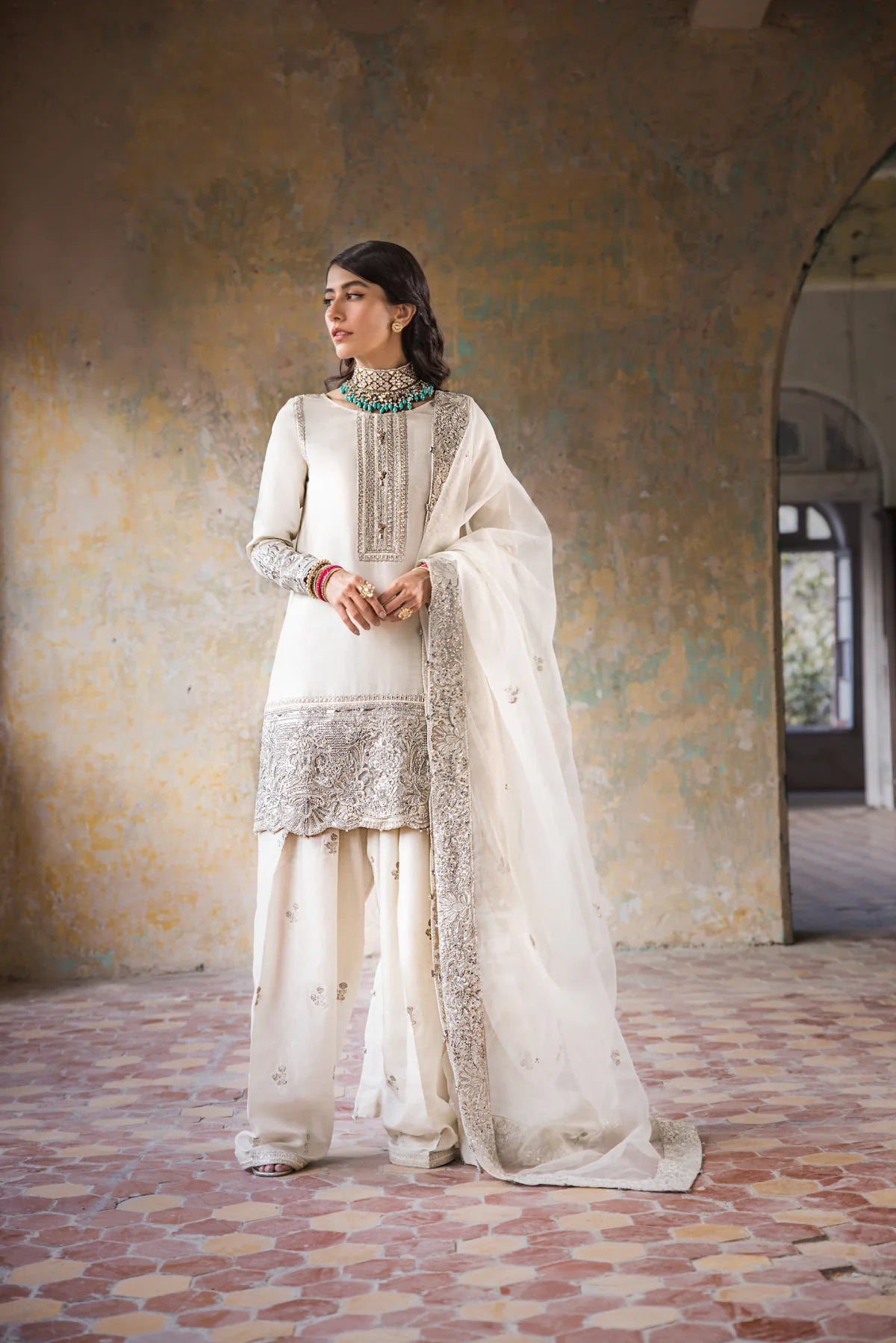 Erum Khan - HOORAIN