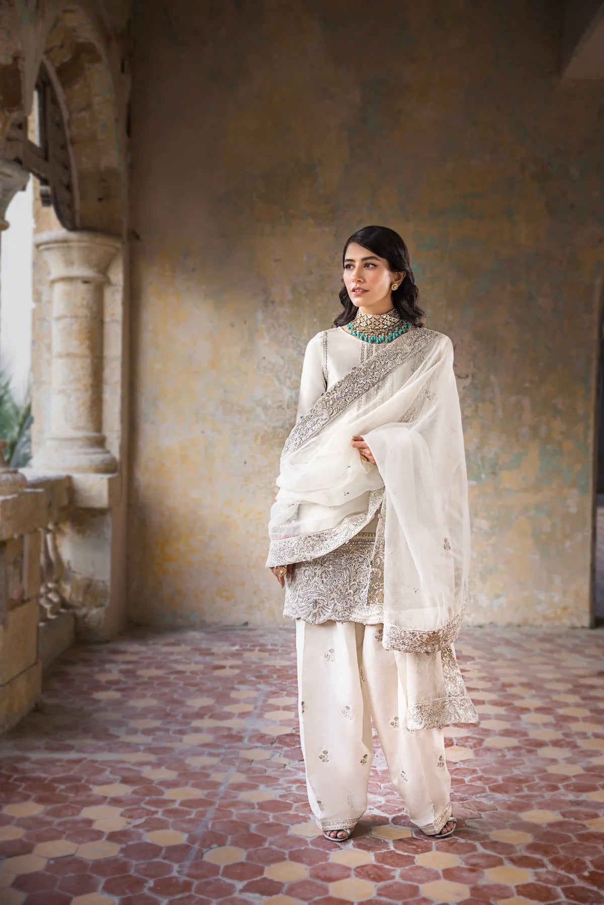 Erum Khan - HOORAIN