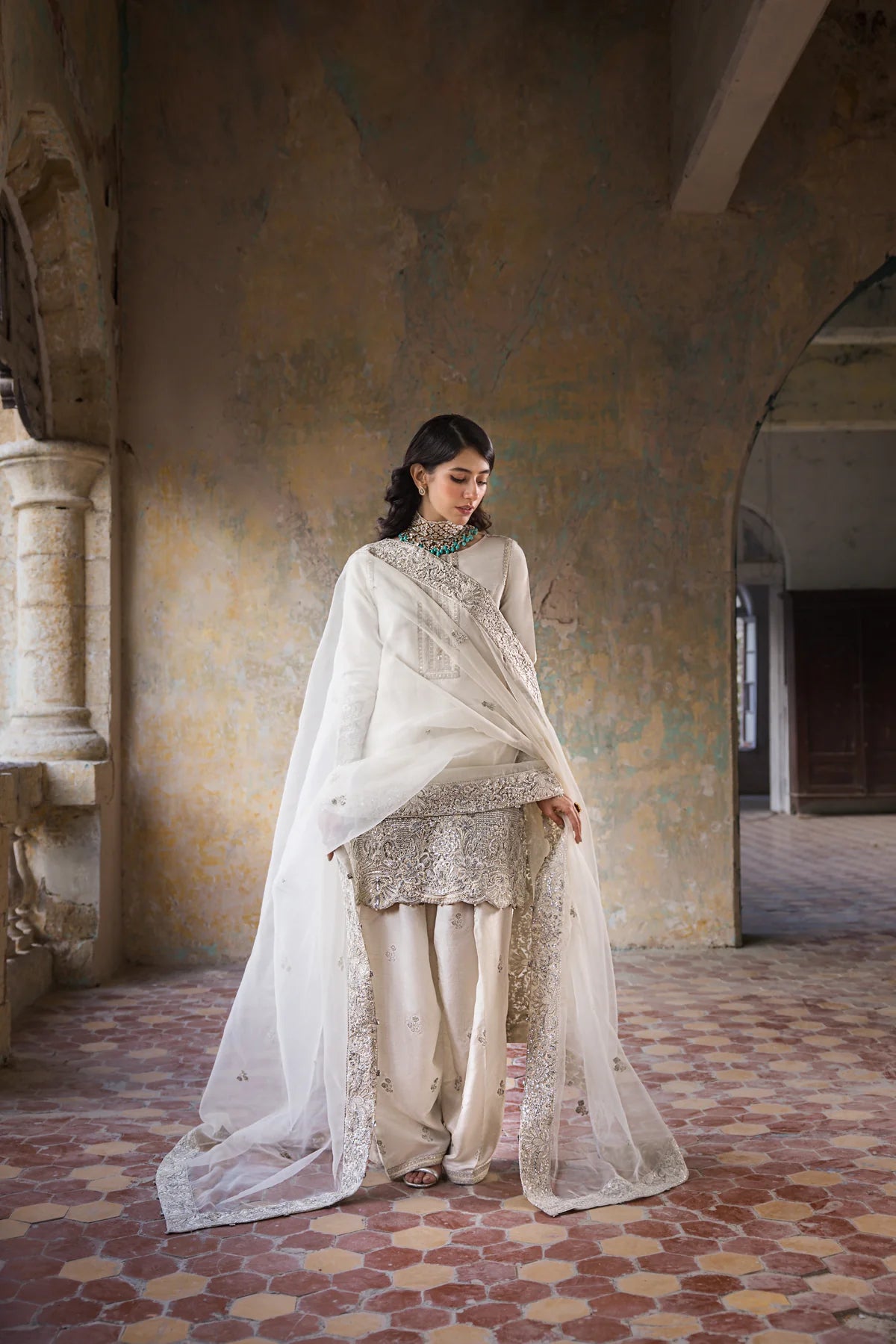 Erum Khan - HOORAIN