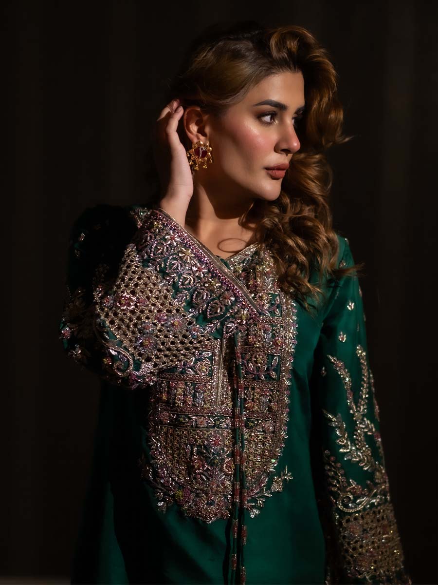 Hijab OMER - Kubra khan